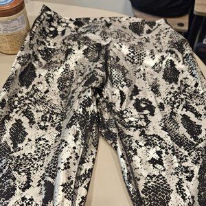 Snakeskin print legging (Zasuwa)